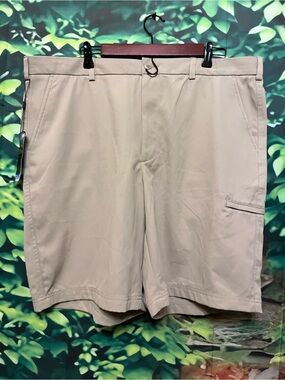 Pebble Beach Beige Cargo Shorts